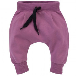 Kojenecké kalhoty se sníženým sedem Pinokio My Garden - fialové